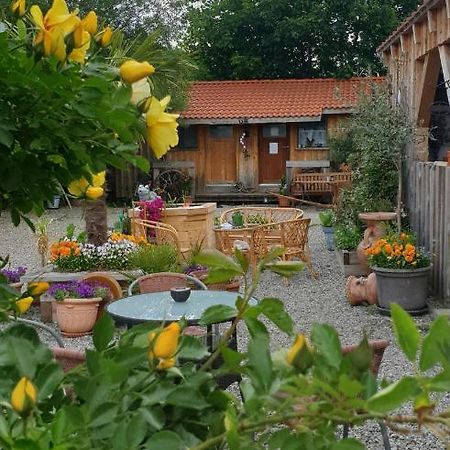 Chrom Ranch Reiterhof Bed & Breakfast Memmingen Eksteriør bilde