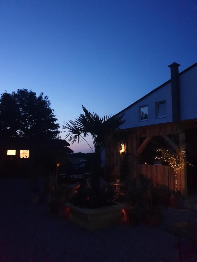 Chrom Ranch Reiterhof Bed & Breakfast Memmingen Eksteriør bilde