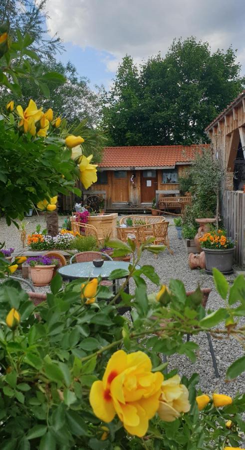 Chrom Ranch Reiterhof Bed & Breakfast Memmingen Eksteriør bilde